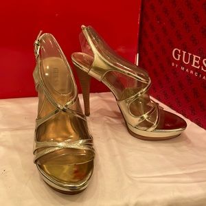 Guess platform sandal size 6.5.